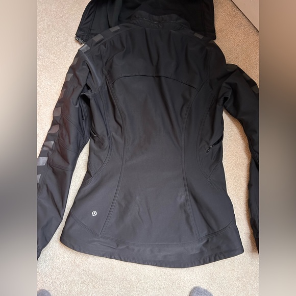 Lululemon winter running jacket - Picture 6 of 6
